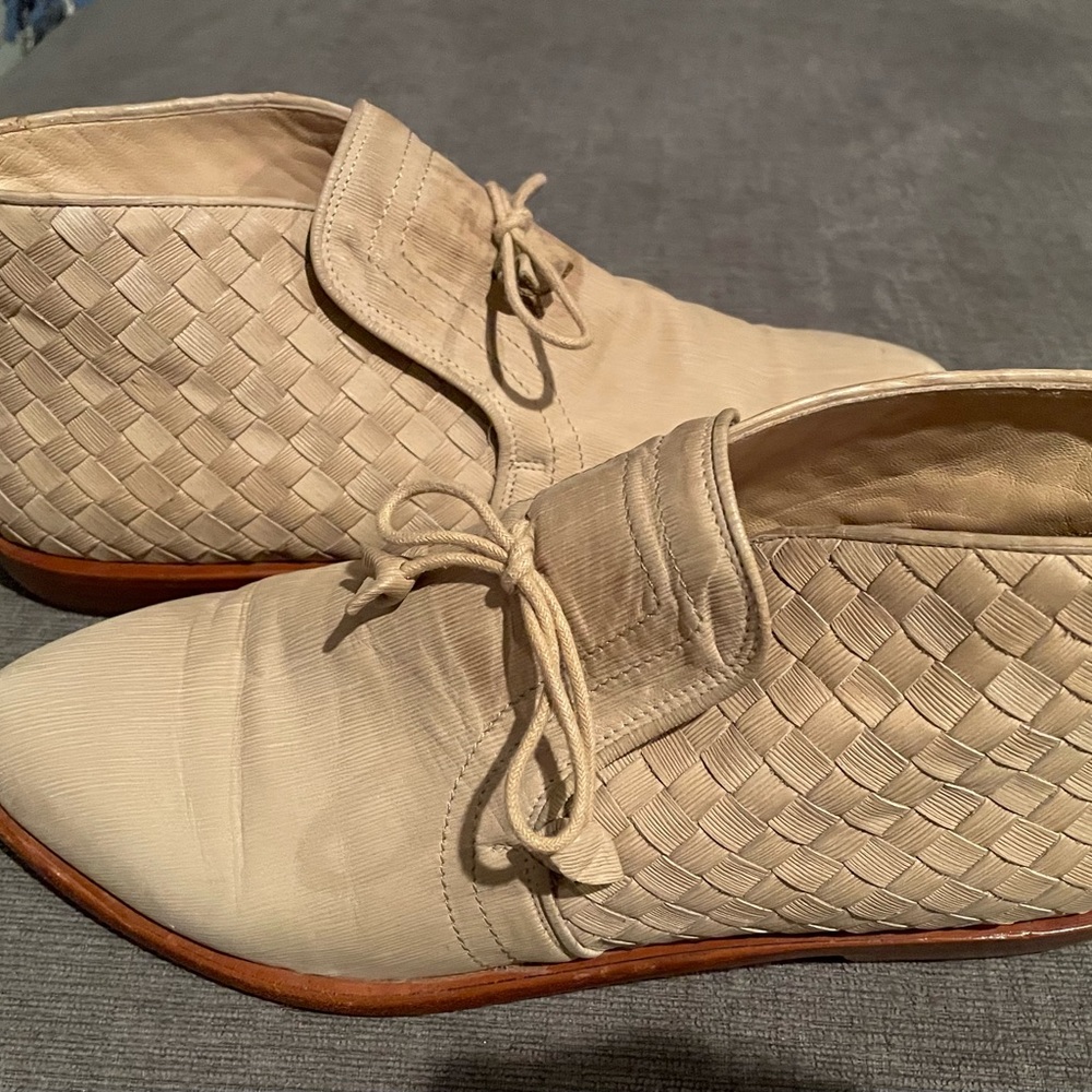 Bottega Veneta vintage women’s woven tan booties